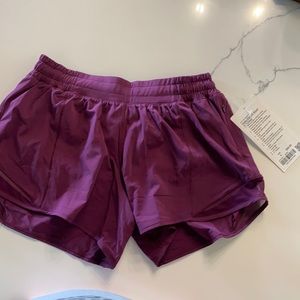 Lululemon Hotty Hot LR Shirt 4” lined in Purple. NWT